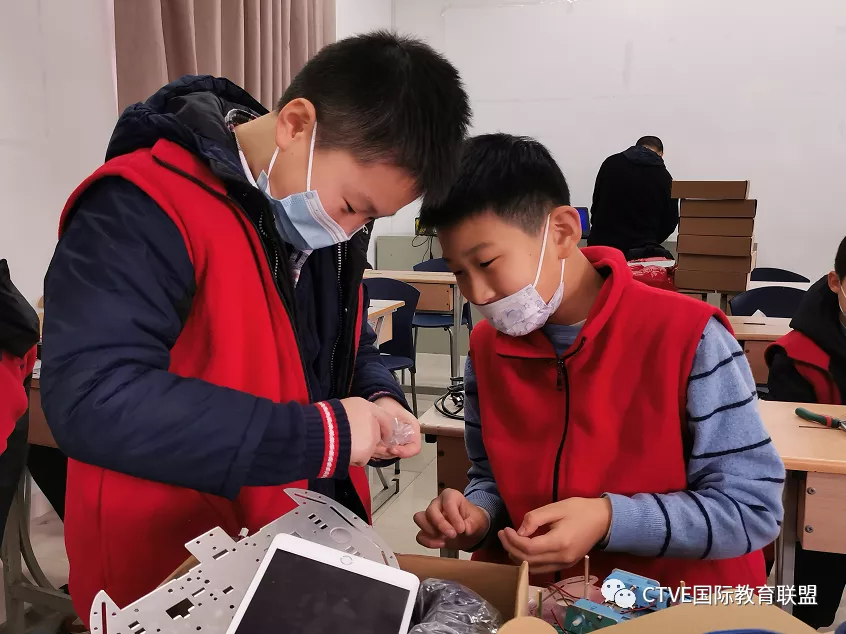 �ۺ���������