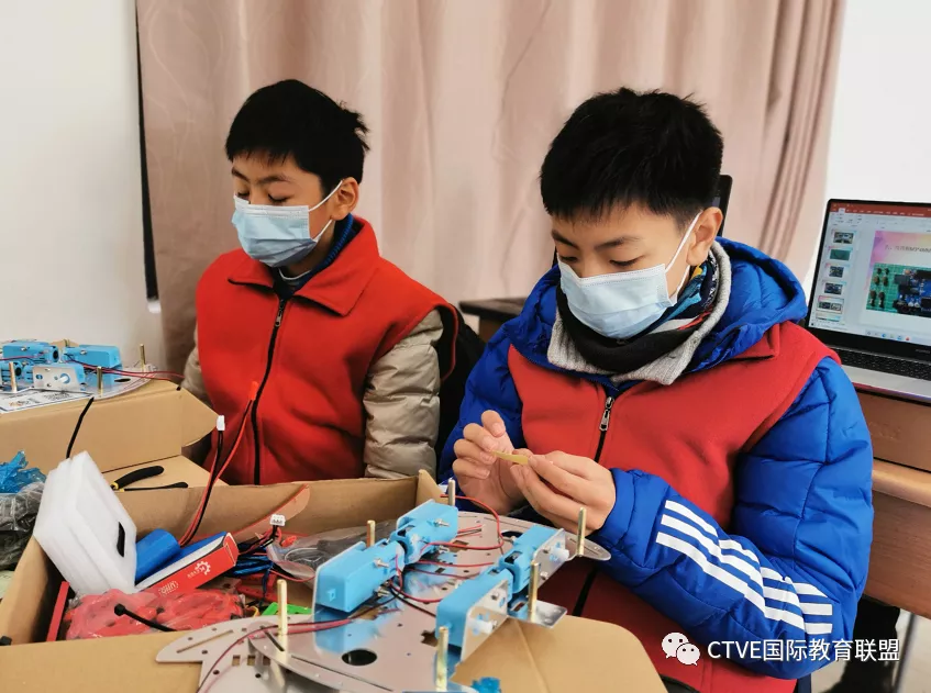 ����������������